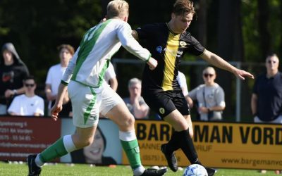 Vorden 1 speelt 1-1 gelijk tegen Warnsveldse Boys op 95e verjaardag